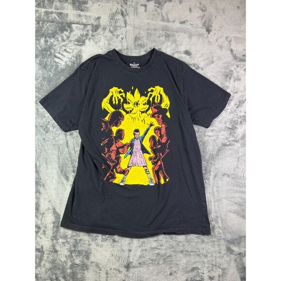 Stranger Things‎ Loot Crate Exclusive T-Shirt XL Black Netflix Graphic Tee 2017 - Picture 1 of 5